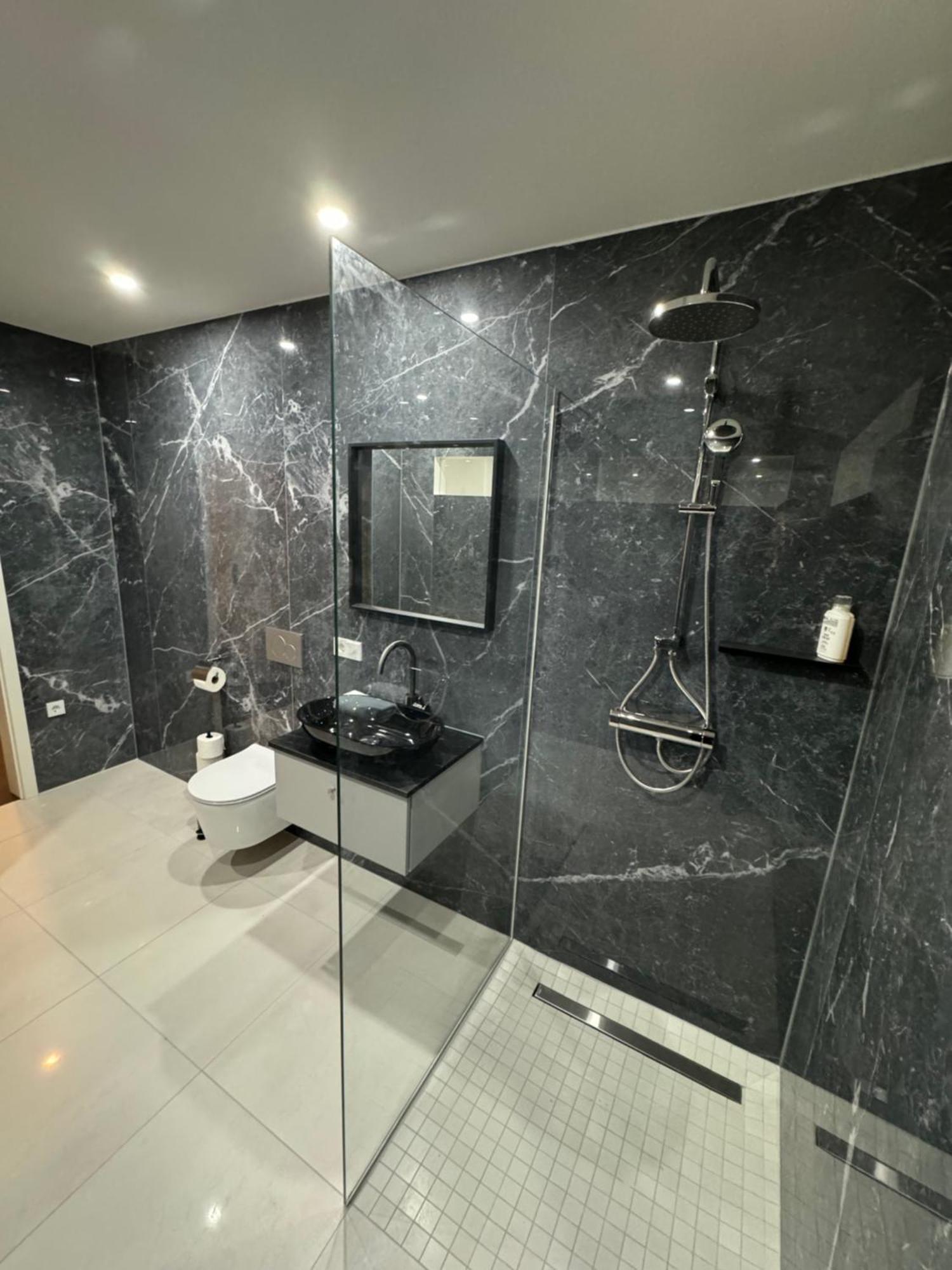 Appartement Design In The Centre Of *